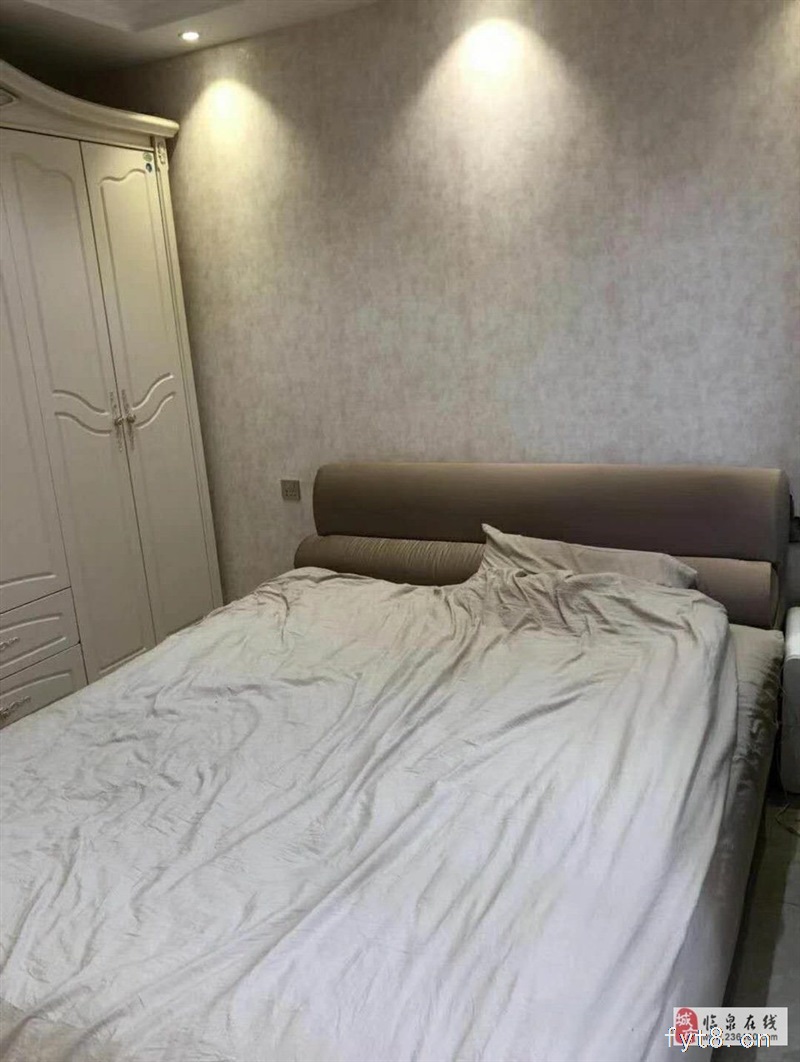 利华中央公馆1楼洋房跃层共240㎡送院子195万